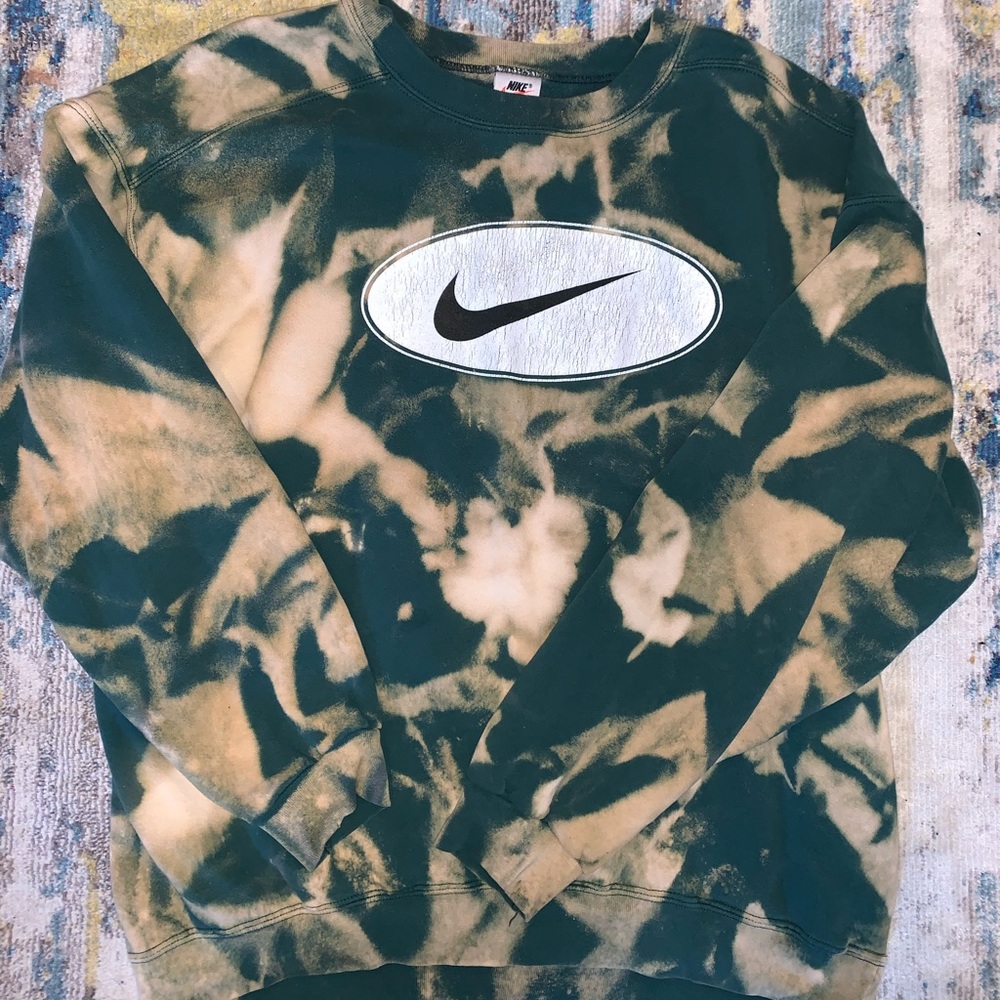 vintage Nike crewneck sweater